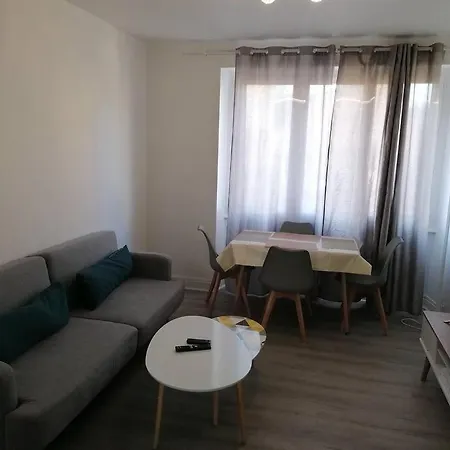 Appartement Meublé Proche Du Centre - Wifi/parking